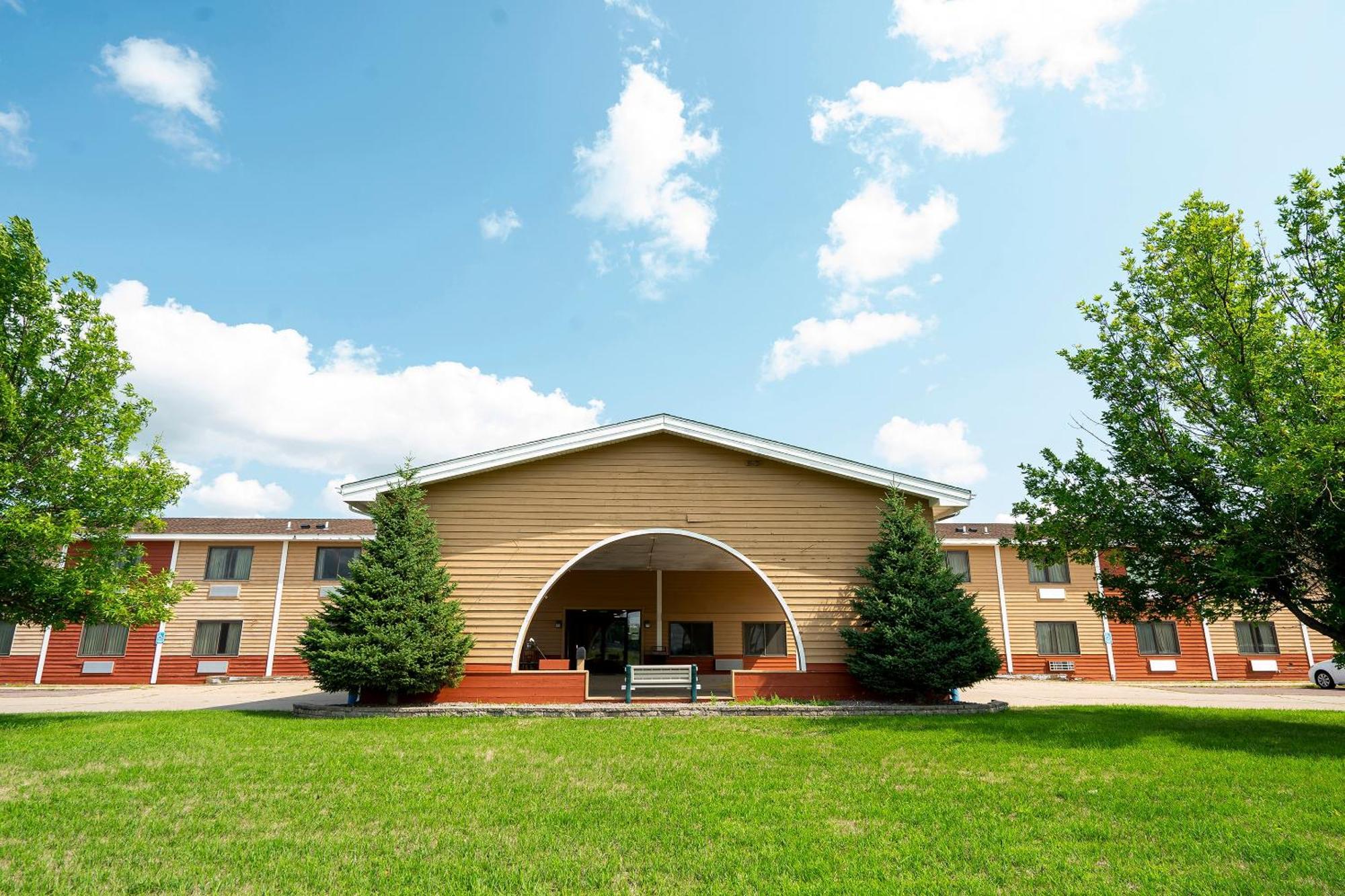 Oyo Hotel Redwood Falls Near Jackpot Casino Dış mekan fotoğraf